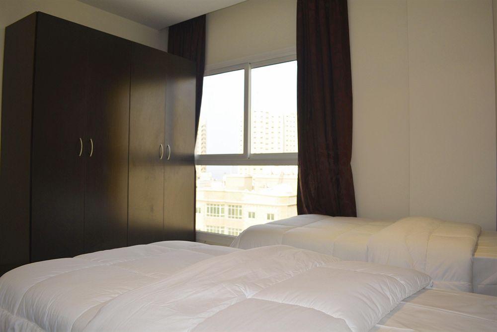 Leaders Plaza Apartments Kuwait City Exteriör bild