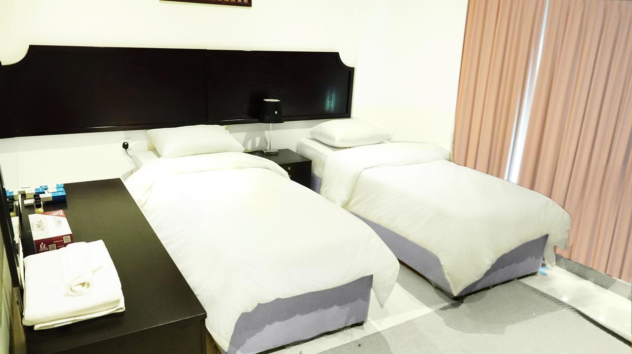 Leaders Plaza Apartments Kuwait City Exteriör bild