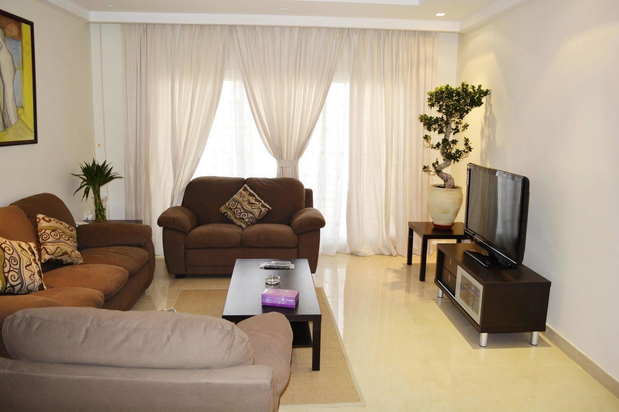 Leaders Plaza Apartments Kuwait City Exteriör bild